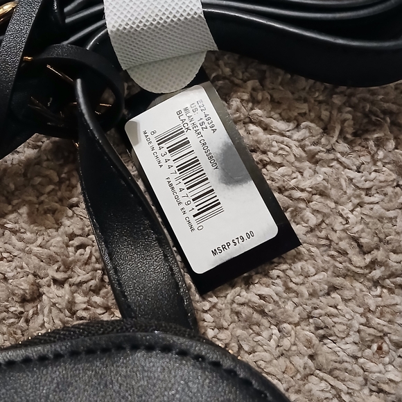 🖤✨ Bebe Black Heart Crossbody Bag | Gold Hardware | NWT ✨🖤 - Picture 5 of 8